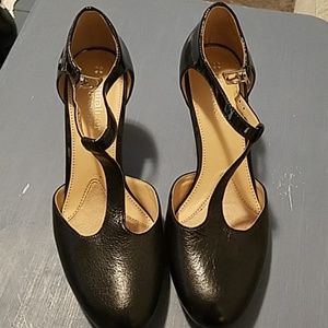 Brand new Naturalizer